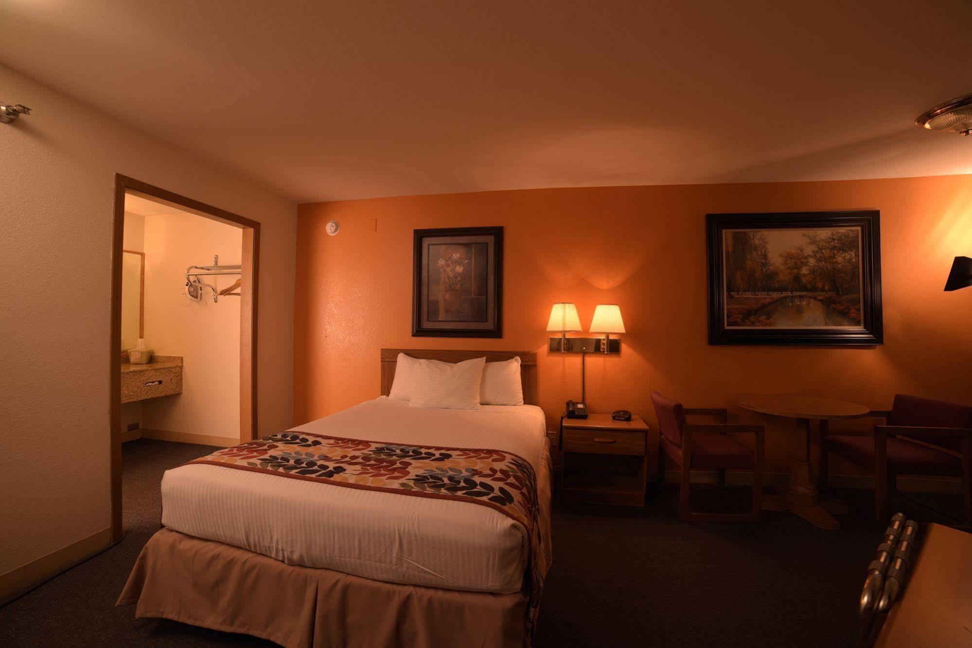 Dutton Inn Branson Exteriér fotografie